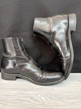 Classic Black Leather Equestrian  Boots with Side Zip